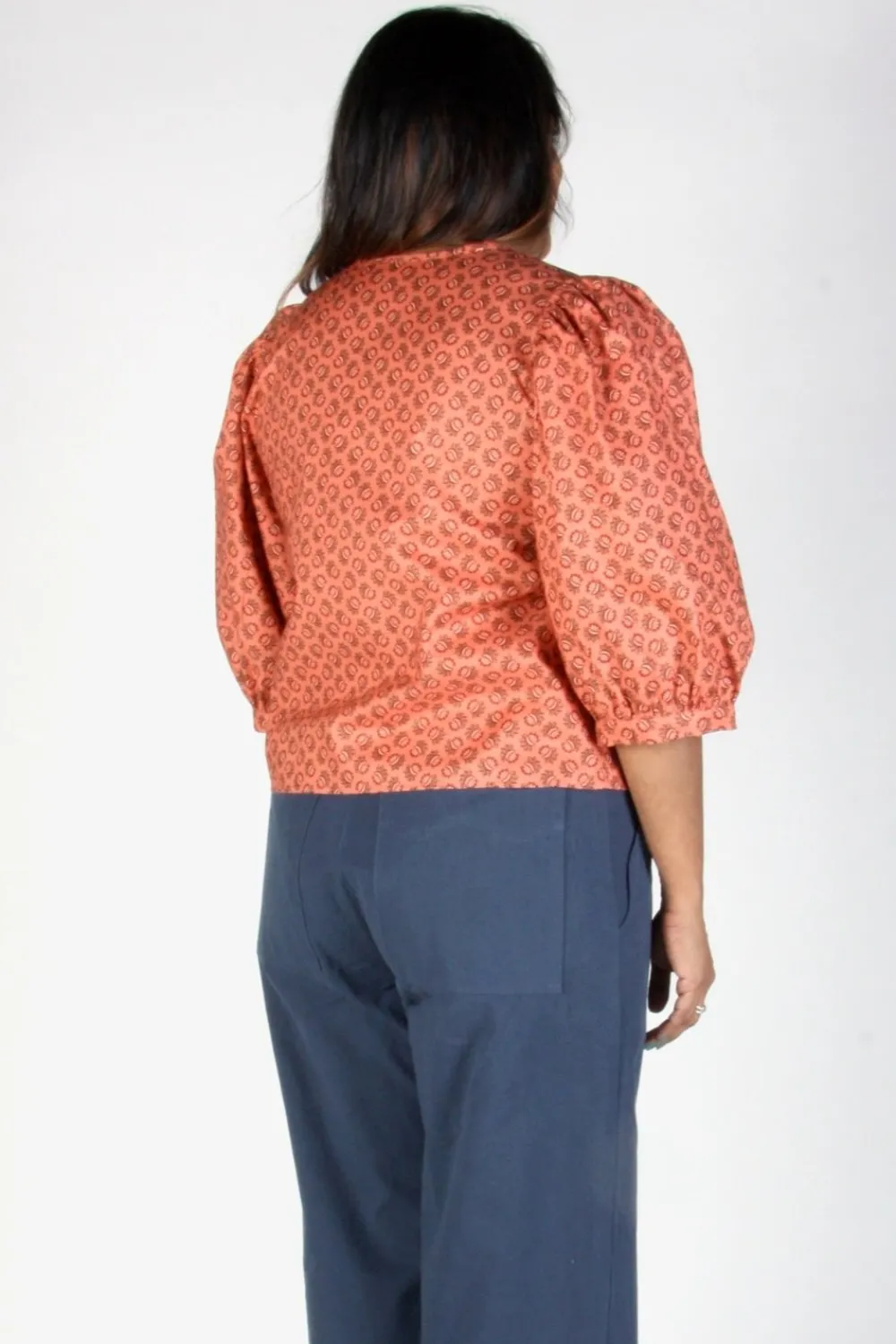 Hot BIRDS OF NORTH AMERICA Serin Blouse