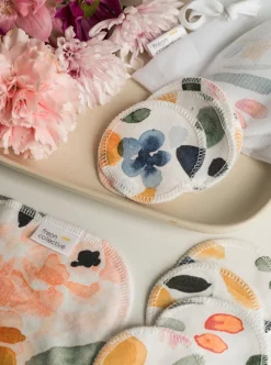 Store FREON COLLECTIVE Cotton Washable Makeup Remover
