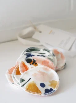 Store FREON COLLECTIVE Cotton Washable Makeup Remover