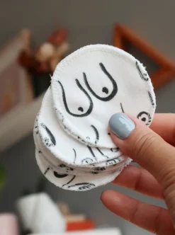 Store FREON COLLECTIVE Cotton Washable Makeup Remover
