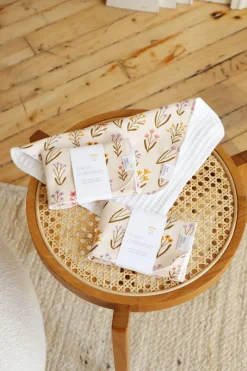 Clearance FREON COLLECTIVE Organic Cotton Facial Glove - Cream Bouquets