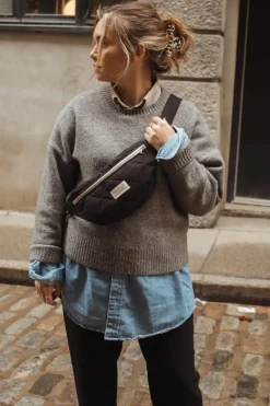 Clearance DANS LE SAC IN THE BAG Quilted Fanny Pack