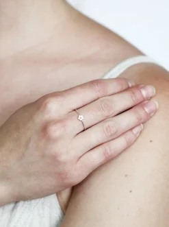 Store MAKSYM Daisy ring