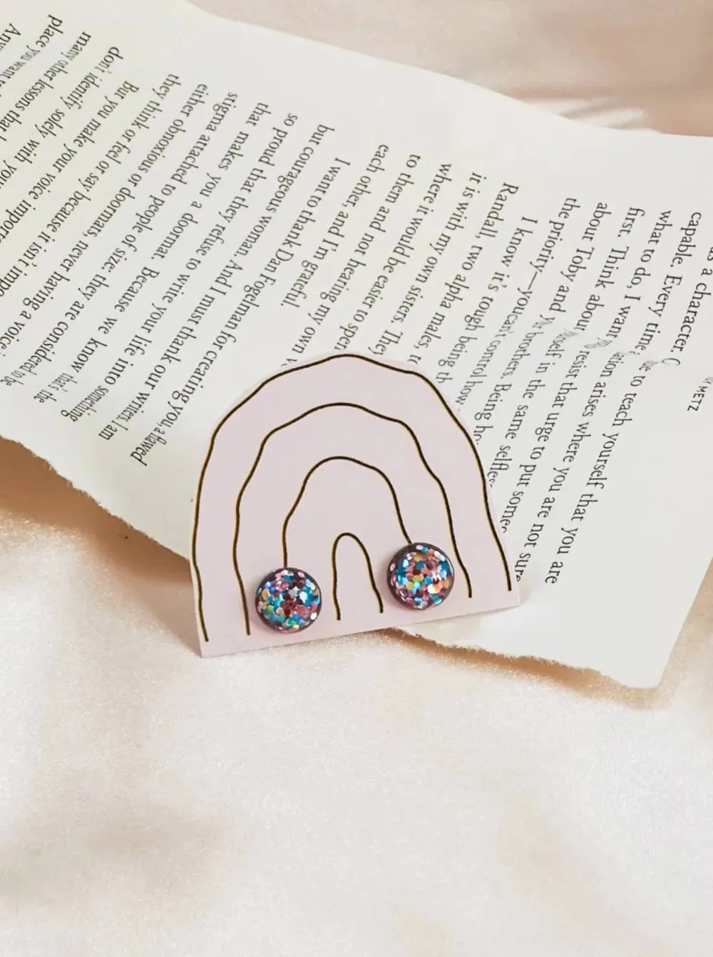 Shop VINTAGE GLORY Ember Earrings